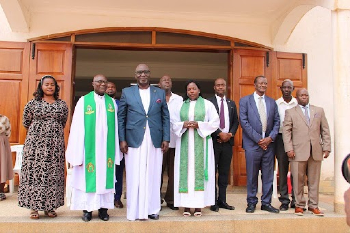 Second Deputy Katikkiro Robert Waggwa urges public to support development